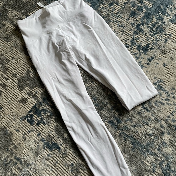 White Lululemon Leggings - Picture 6 of 6